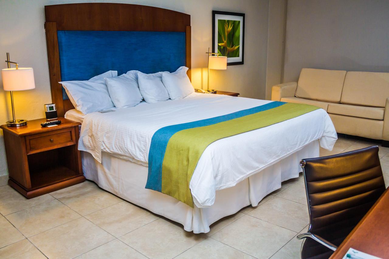 Wyndham Palmas Beach And Golf Boutique Resort Humacao Room photo